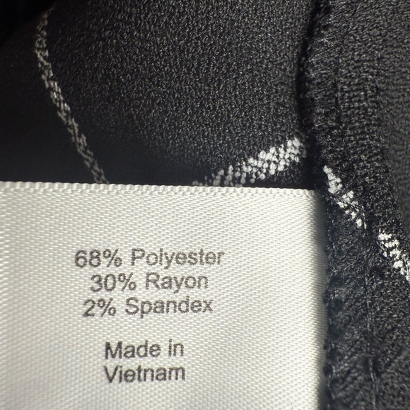 NWT Lane Bryant Black and White Plaid Blazer. Front zipper size 18 - Picture 9 of 11